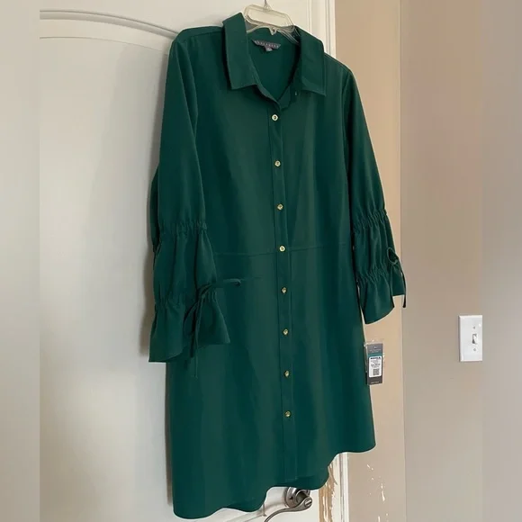 Elegant Green Midi Dress - Picture 3 of 7